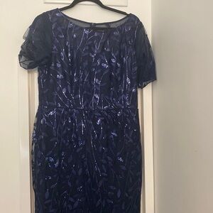 GORGEOUS Navy gown it’s sequin and Tulle bottom